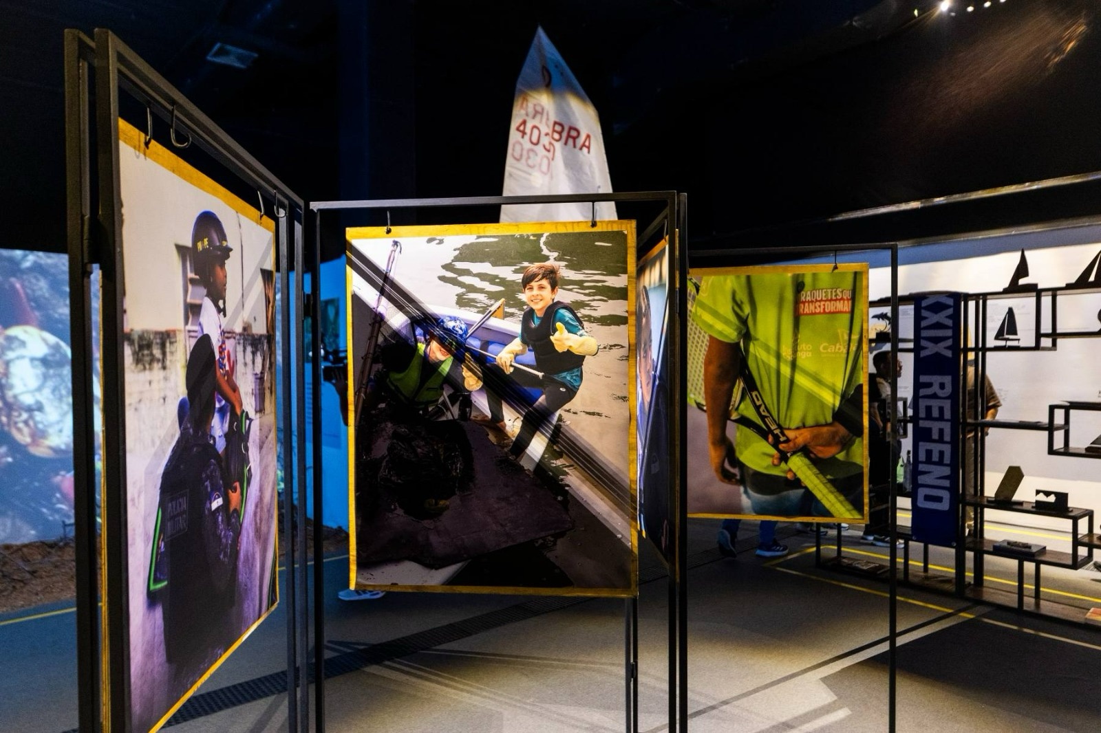 Exposição “O Mar que nos Move” chega ao RioMar Recife com uma travessia visual do mangue ao oceano