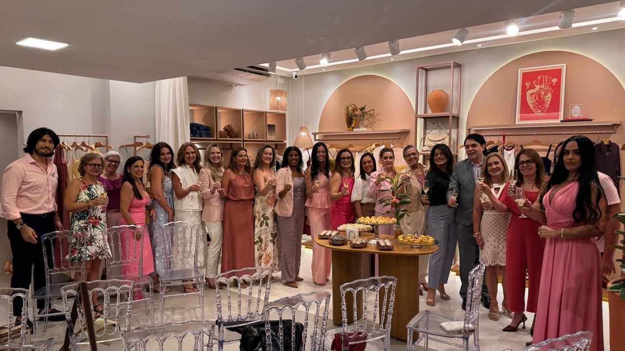 Outubro Rosa: encontro no Recife reúne mulheres e destaca apoio da ABCCRIM à conscientização sobre o câncer de mama