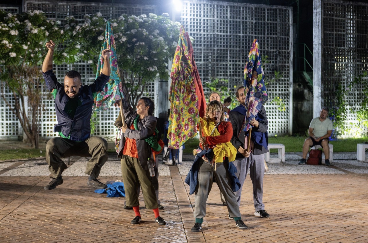Compassos Cia. de Dança leva espetáculo “PASSO” às periferias do Recife e de Olinda
